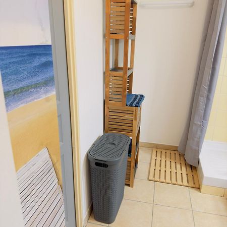 Le Petit Oasis Apartment Сен Дьони Екстериор снимка