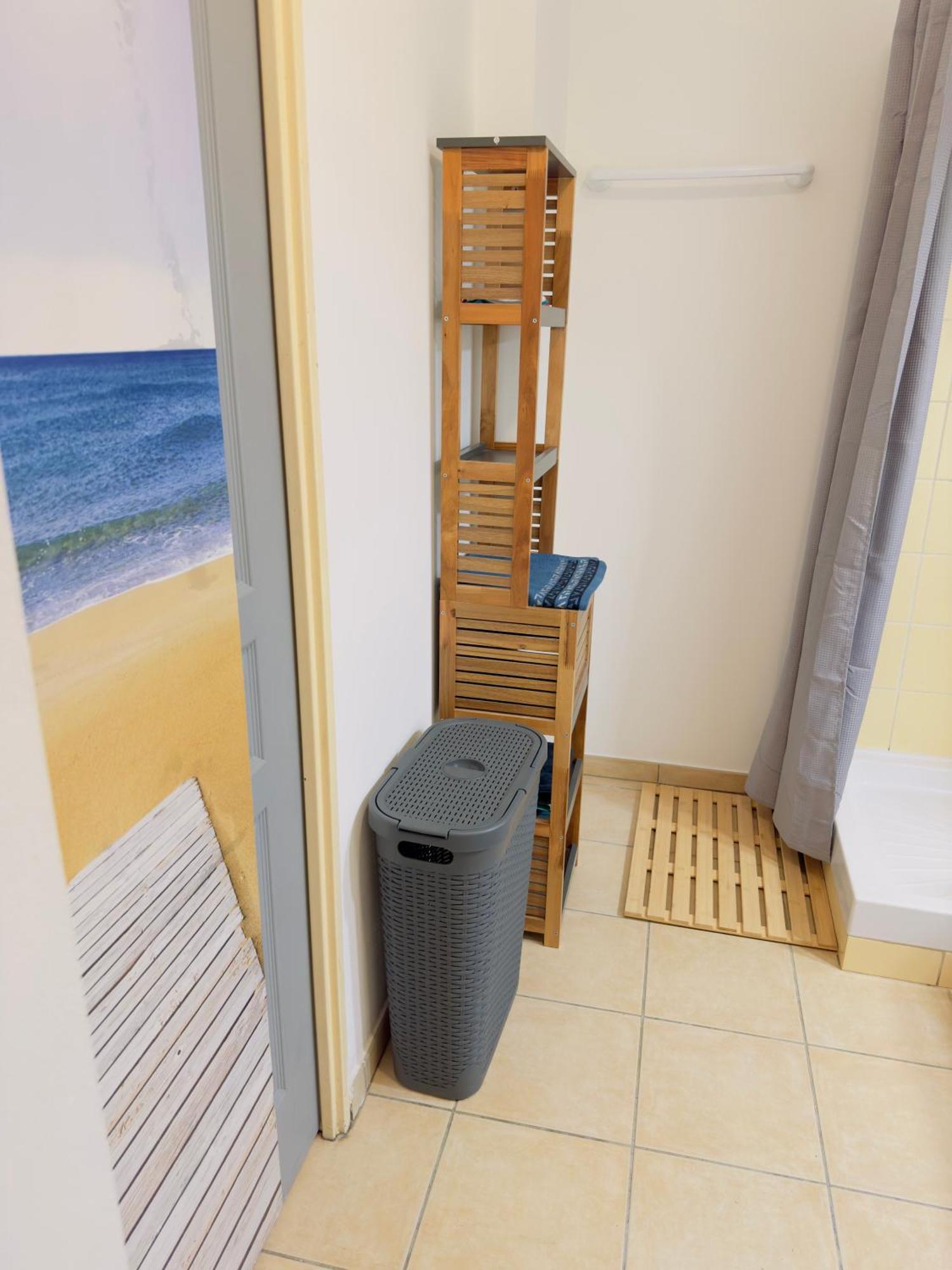 Le Petit Oasis Apartment Сен Дьони Екстериор снимка